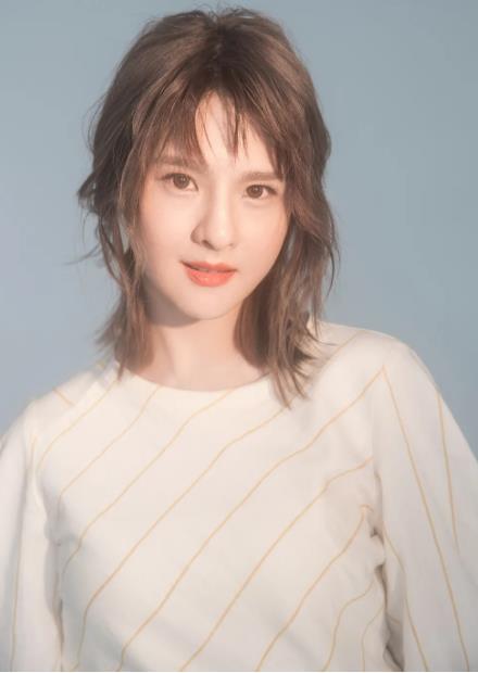 郭静2021专辑《我非独自生活》